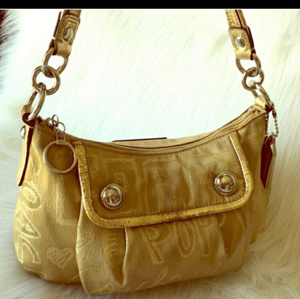 Coach "poppy" purse NWOT